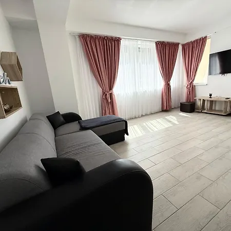 Holidays Breeze Vibes Mamaia Nord アパート ナボダリ